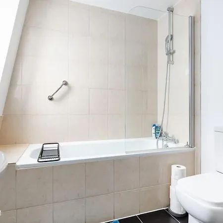 Bright N' Charming Air Conditioned Two Bed In Heart Of London Exterior photo