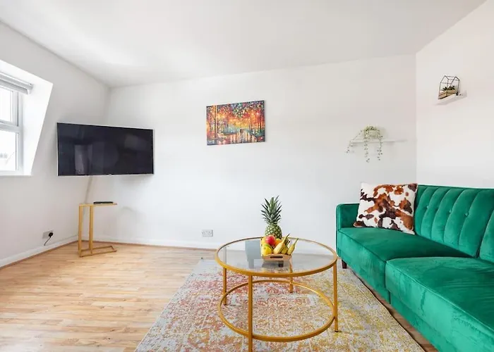 Bright N\' Charming Air Conditioned Two Bed In Heart Of London
